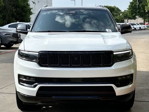 Used 2024 Jeep Grand Wagoneer L Series II w/ Quick Order Packagew 28T AWD/4WD image 8