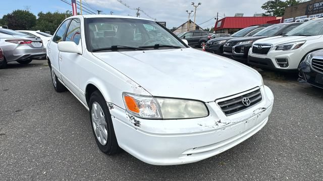 Used 2000 Toyota Camry LE FWD image 3