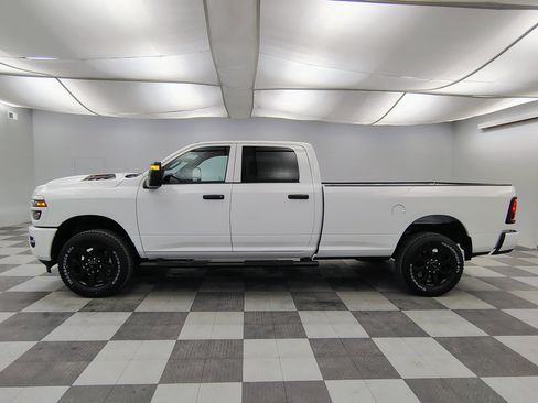 New 2026 RAM 2500 Tradesman AWD/4WD image 7
