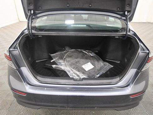 Certified 2024 Honda Accord EX image 7