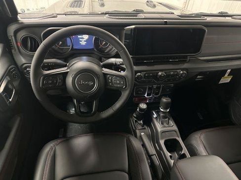 New 2026 Jeep Gladiator Rubicon AWD/4WD image 13