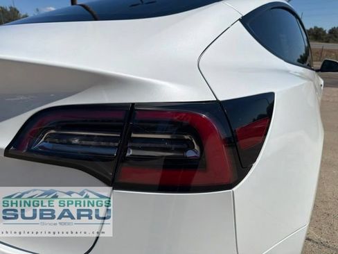 Used 2022 Tesla Model 3 Long Range AWD/4WD image 16