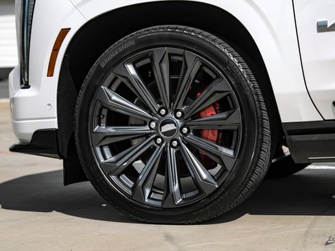 Used 2025 Cadillac Escalade V w/ LPO, Floor Liner Package image 97