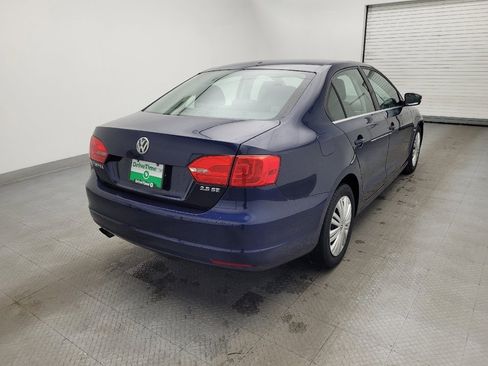 Used 2013 Volkswagen Jetta SE FWD image 9
