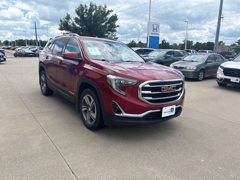 Used 2018 GMC Terrain SLT w/ Preferred Package AWD/4WD image 3
