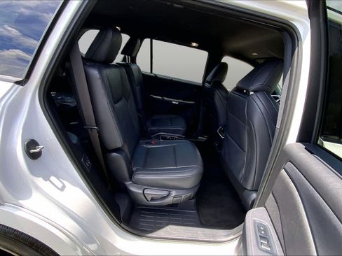 Used 2025 Lexus TX 500h AWD w/ Technology Package image 20