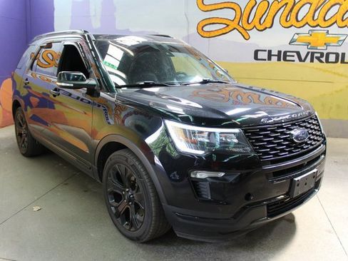 Used 2019 Ford Explorer Sport image 4