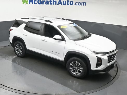 Used 2025 Chevrolet Equinox LT w/ Convenience Package II AWD/4WD image 3