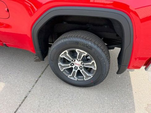 New 2026 GMC Sierra 1500 SLE w/ Preferred Package image 6