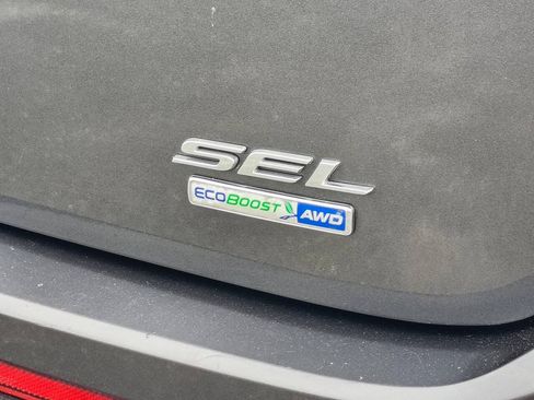 Used 2016 Ford Edge SEL w/ Equipment Group 201A AWD/4WD image 24