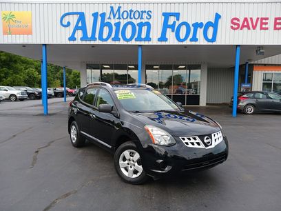 Used 2015 Nissan Rogue S w/ Convenience Package