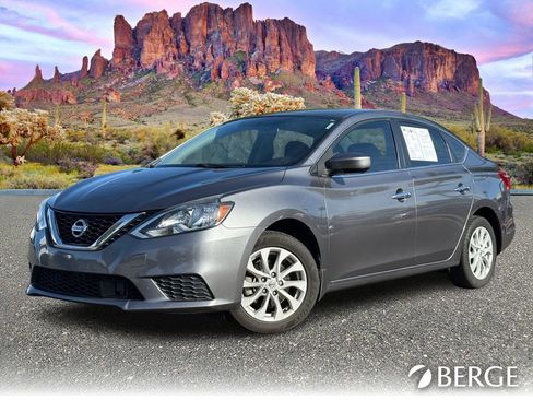 Used 2018 Nissan Sentra SV image 2