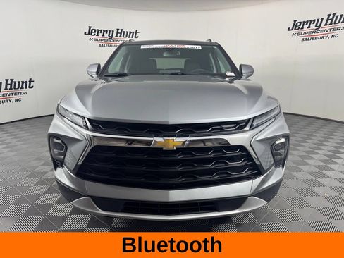 Used 2024 Chevrolet Blazer LT w/ Convenience Package FWD image 4