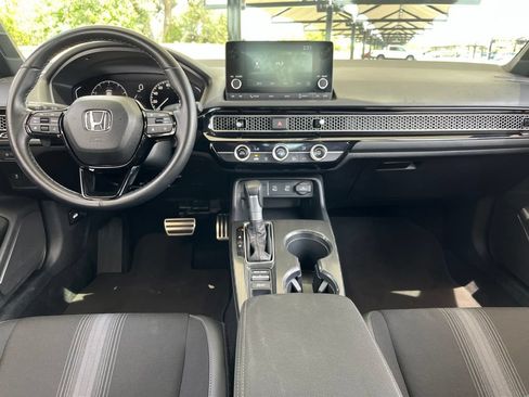 Used 2025 Honda Civic Sport image 13