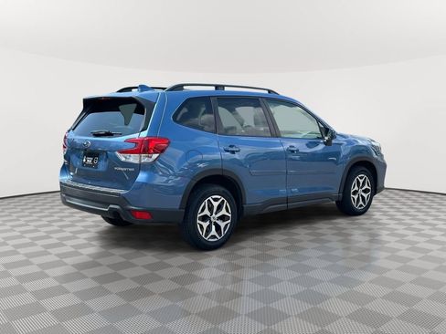 Used 2021 Subaru Forester Premium AWD/4WD image 5