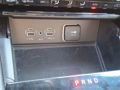 Used 2023 Jeep Grand Cherokee Altitude image 25