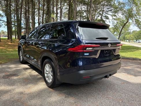 Used 2024 Toyota Grand Highlander FWD image 5