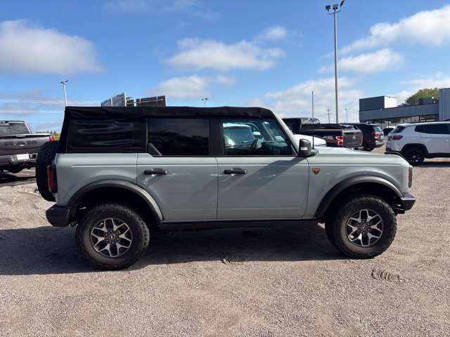 Used 2022 Ford Bronco Badlands AWD/4WD image 9