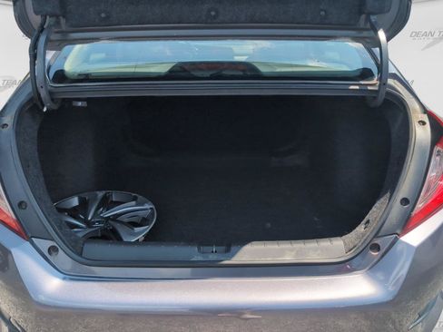 Used 2019 Honda Civic LX image 9