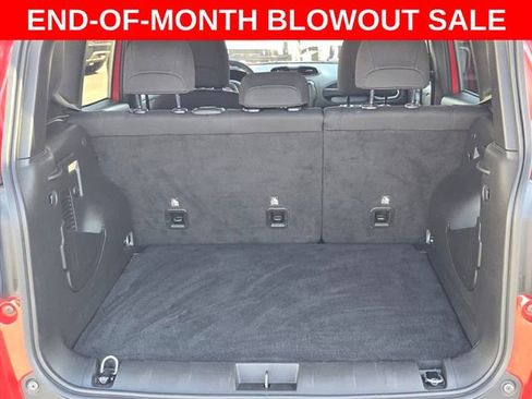 Used 2022 Jeep Renegade Latitude image 20