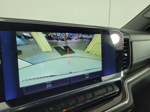 Used 2024 Chevrolet Silverado 1500 LT image 25