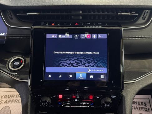 Used 2023 Jeep Grand Cherokee Altitude image 19