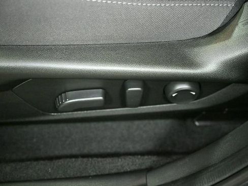 Certified 2025 Subaru Crosstrek 2.0i Premium image 46