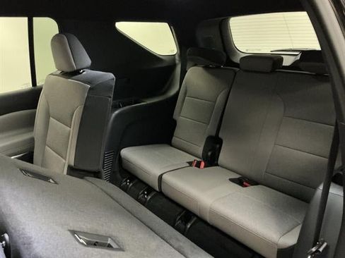 New 2026 Chevrolet Traverse LT w/ LPO, Floor Liner Package FWD image 24
