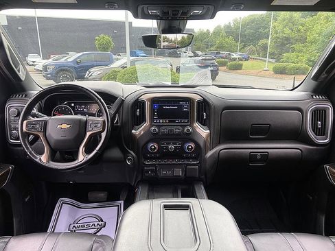 Used 2019 Chevrolet Silverado 1500 High Country w/ Technology Package AWD/4WD image 16