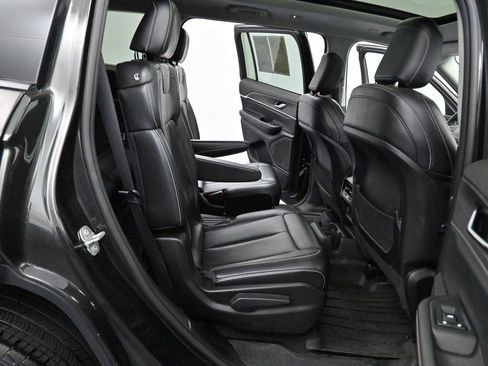 Used 2023 Jeep Grand Cherokee L Limited AWD/4WD image 37