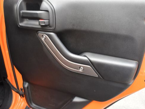 Used 2013 Jeep Wrangler Unlimited Sport AWD/4WD image 19