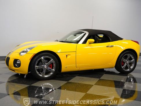 Used 2007 Pontiac Solstice GXP w/ Premium Package image 6