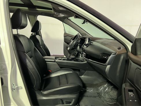 Certified 2023 Nissan Rogue SL w/ SL Premium Package image 29