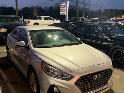 Used 2019 Hyundai Sonata SE image 13
