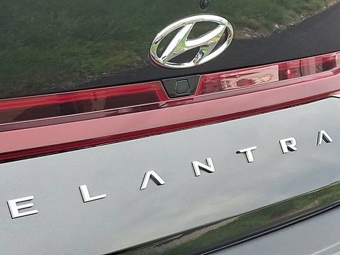 Used 2023 Hyundai Elantra SEL w/ Convenience Package FWD image 30