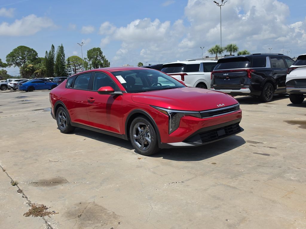 New 2026 Kia K4 FWD image 2