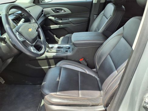 Certified 2018 Chevrolet Traverse LT FWD image 10