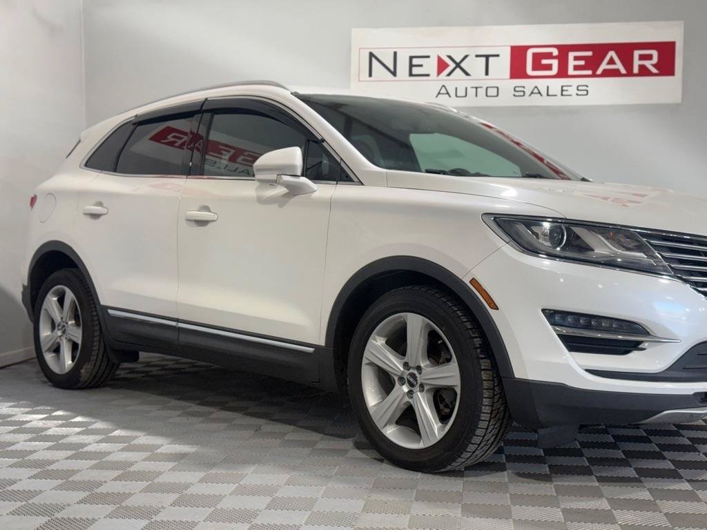 Used 2017 Lincoln MKC Premiere FWD image 5