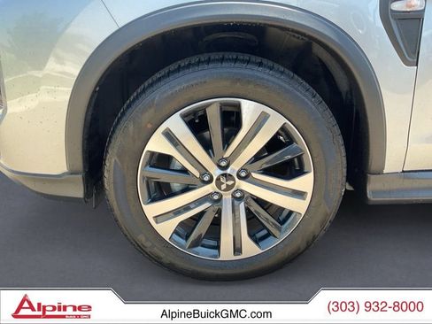 Used 2025 Mitsubishi Outlander Sport AWD image 14