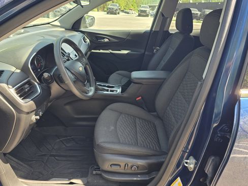 Used 2020 Chevrolet Equinox LT w/ LPO, Floor Liner Package FWD image 11