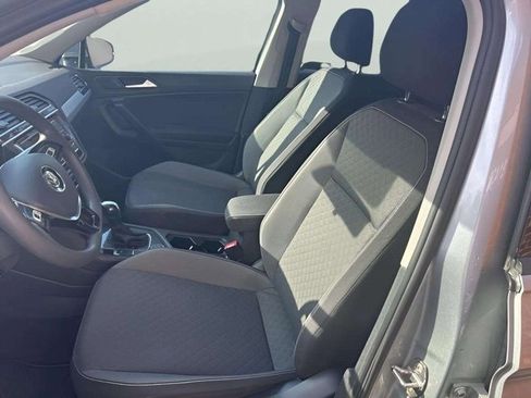 Used 2021 Volkswagen Tiguan S image 6