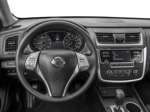 Used 2016 Nissan Altima 2.5 S w/ Power Driver Seat Package FWD image 6