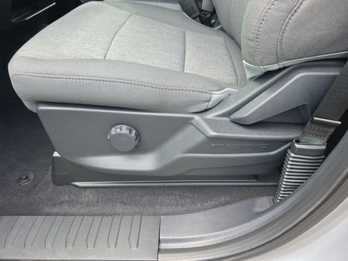 Used 2025 Ford F150 XLT AWD/4WD image 12