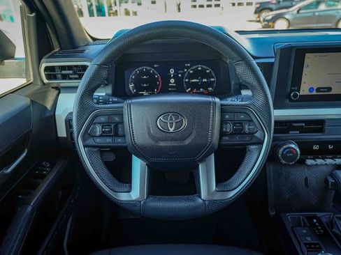 Used 2024 Toyota Tacoma TRD Off-Road AWD/4WD image 32
