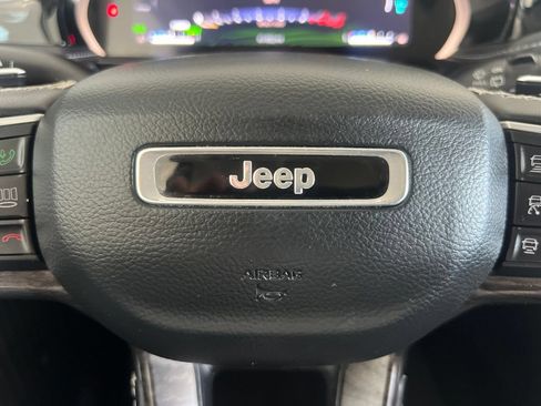 Used 2023 Jeep Grand Cherokee 4WD 4xe image 51