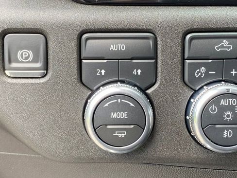 Certified 2026 GMC Sierra 1500 Elevation AWD/4WD image 31
