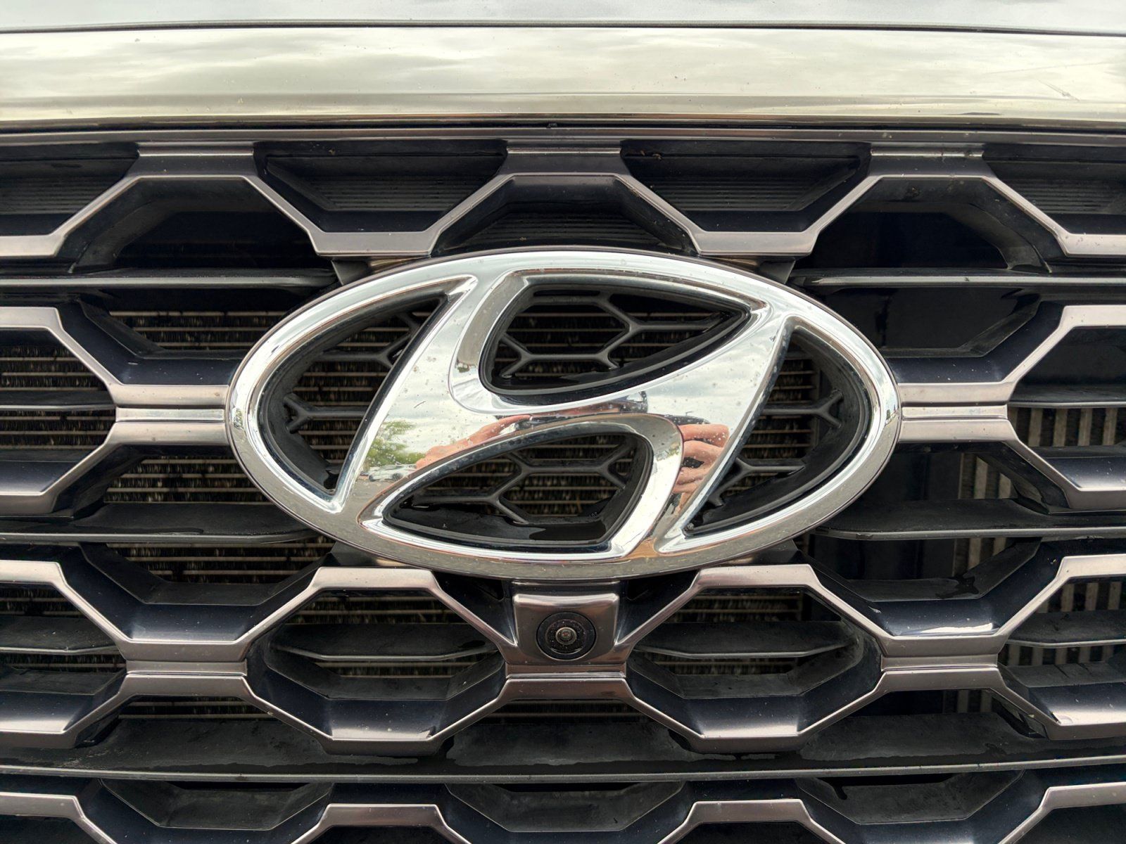 Used 2020 Hyundai Santa Fe Limited AWD/4WD image 23
