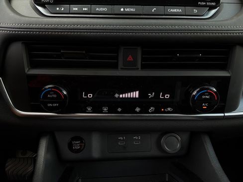 Used 2026 Nissan Rogue SV FWD image 28