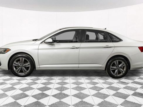 Used 2023 Volkswagen Jetta SE FWD image 18