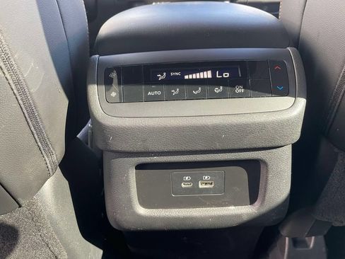 Used 2025 Nissan Pathfinder Rock Creek AWD/4WD image 15